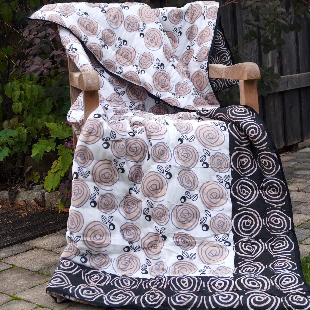 Steppdecke Blockprint Abstract Flower 150x225 cm