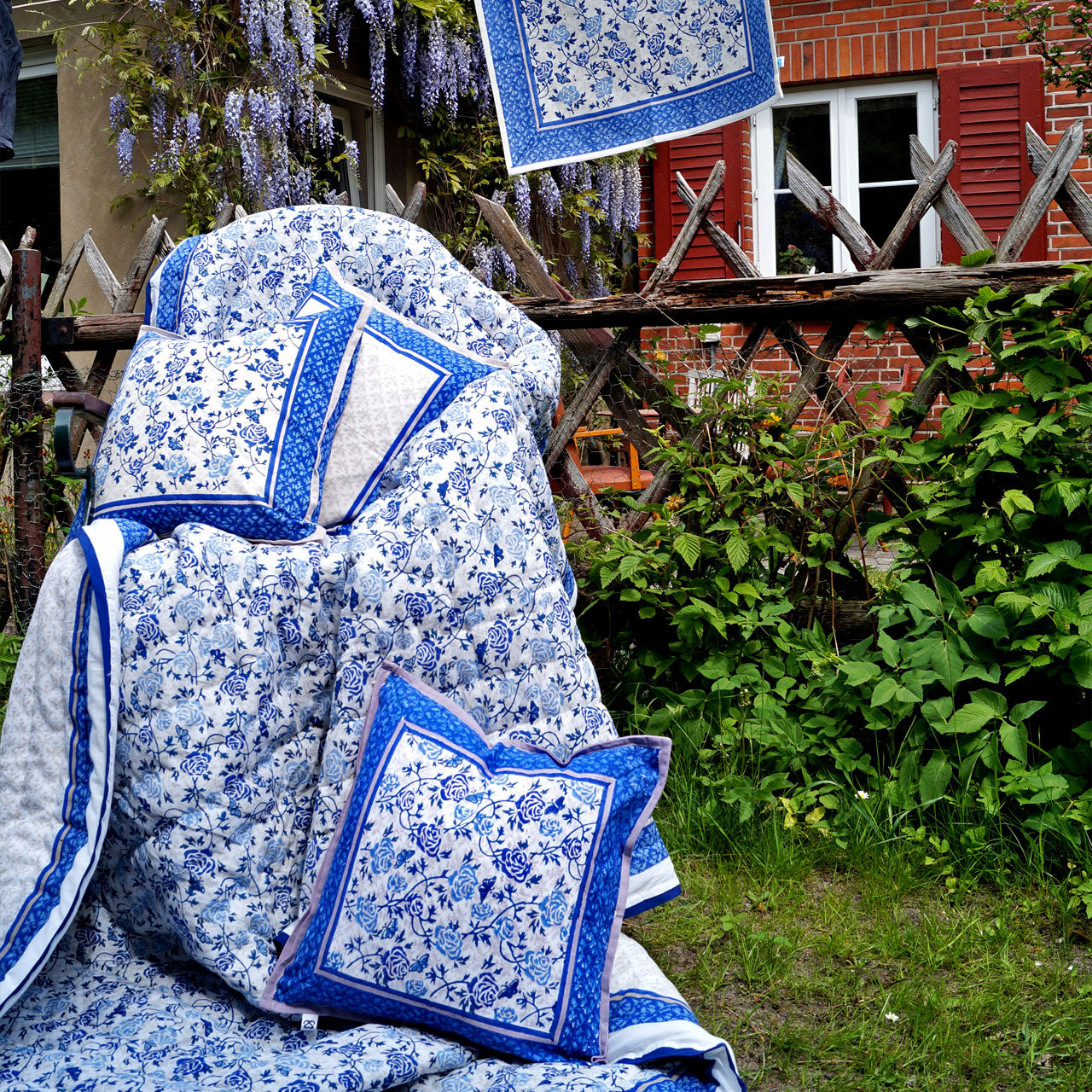 Steppdecke Blockprint150x225 Blue Rose