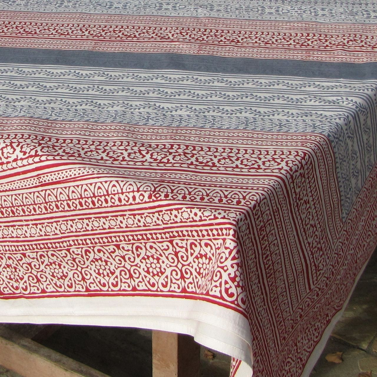 Tischdecke Blockprint Red/Tealblue ca. 180x270 cm
