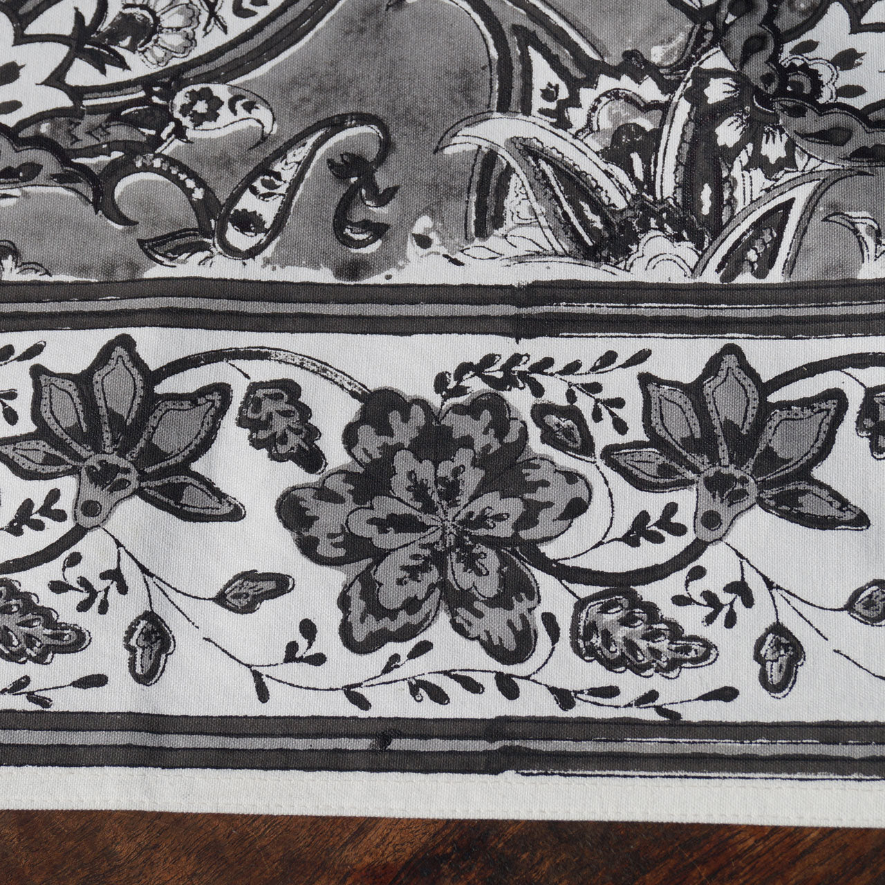 Tischdecke Marakesh Black Stempeldruck 90x90