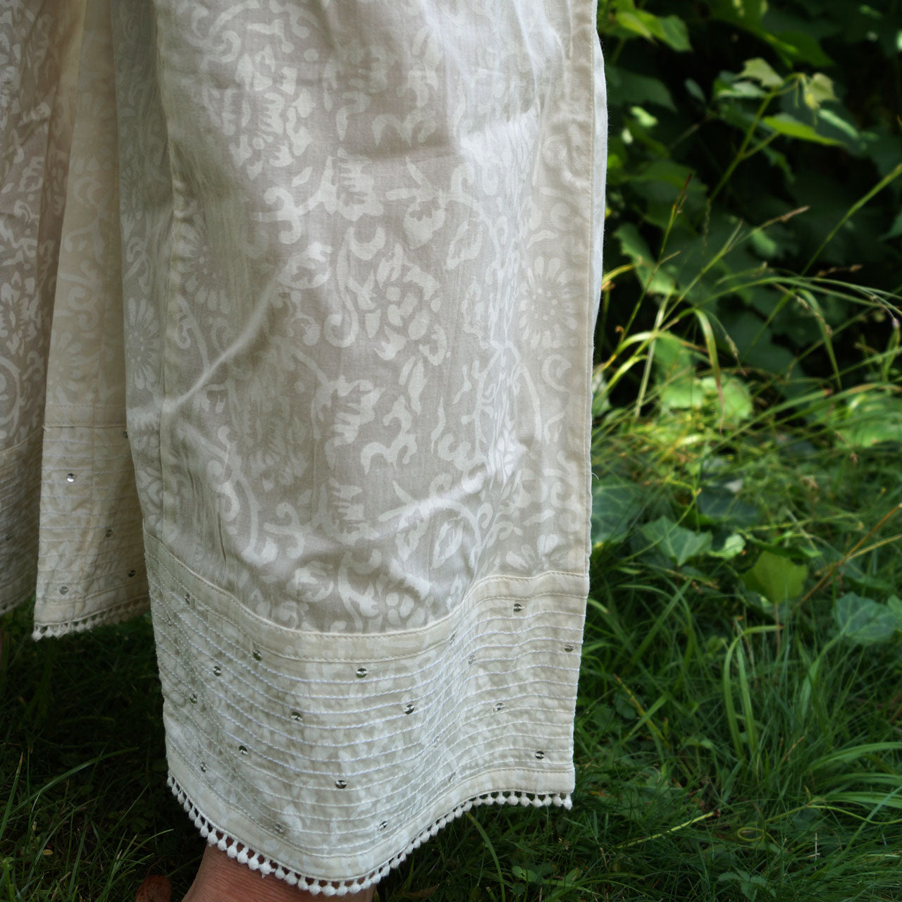 Sommerhose Grösse M Muster Weiss auf Weiss