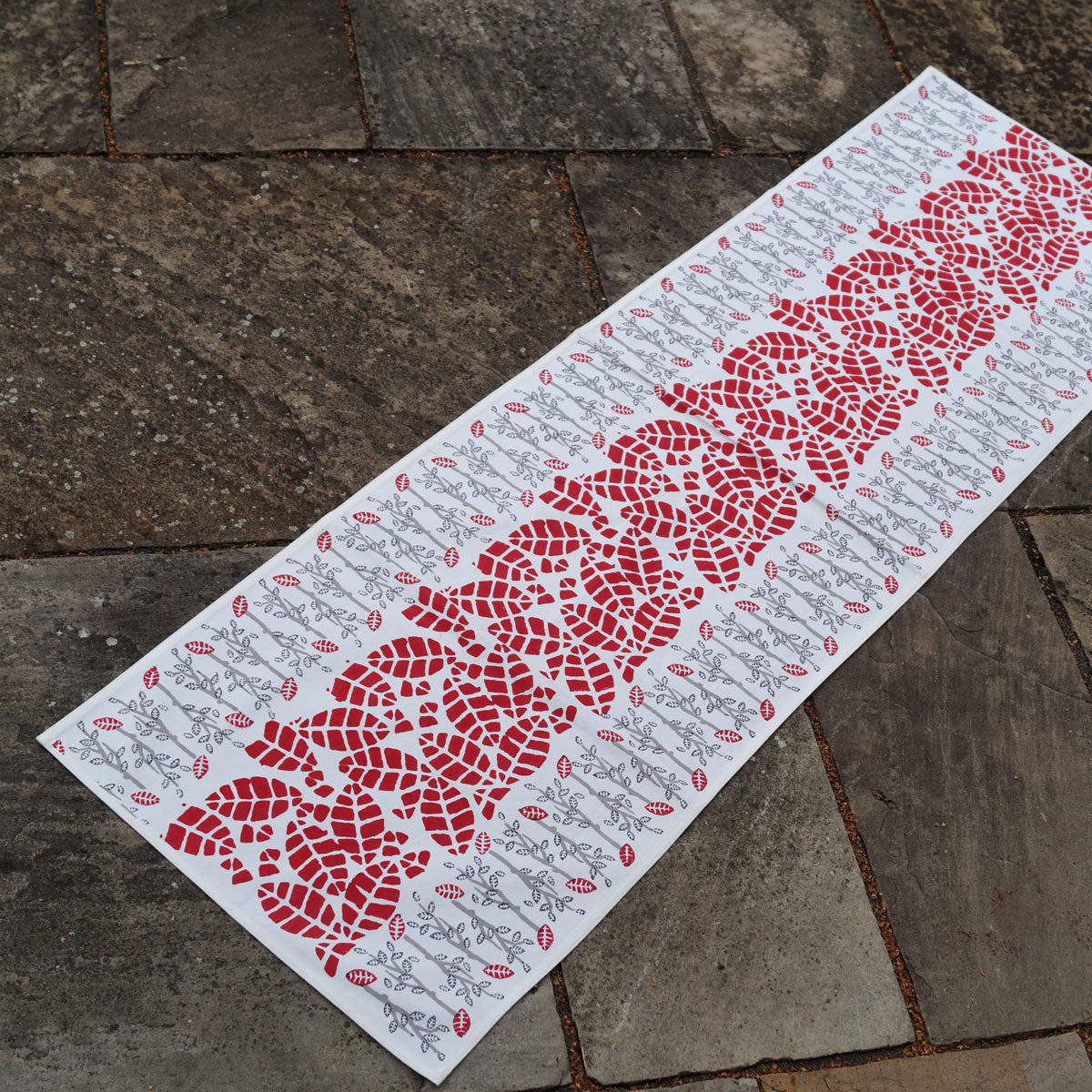 Tischläufer Blockprint Red Tree 45x150