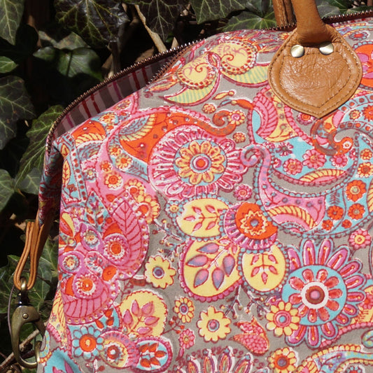 Travel Bag Pink Paisley